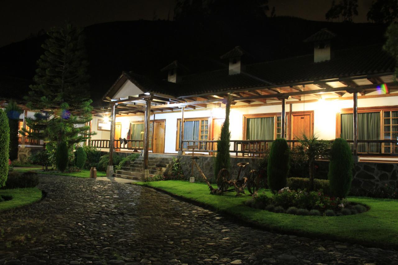 Hacienda Leito Hotel Patate Ngoại thất bức ảnh